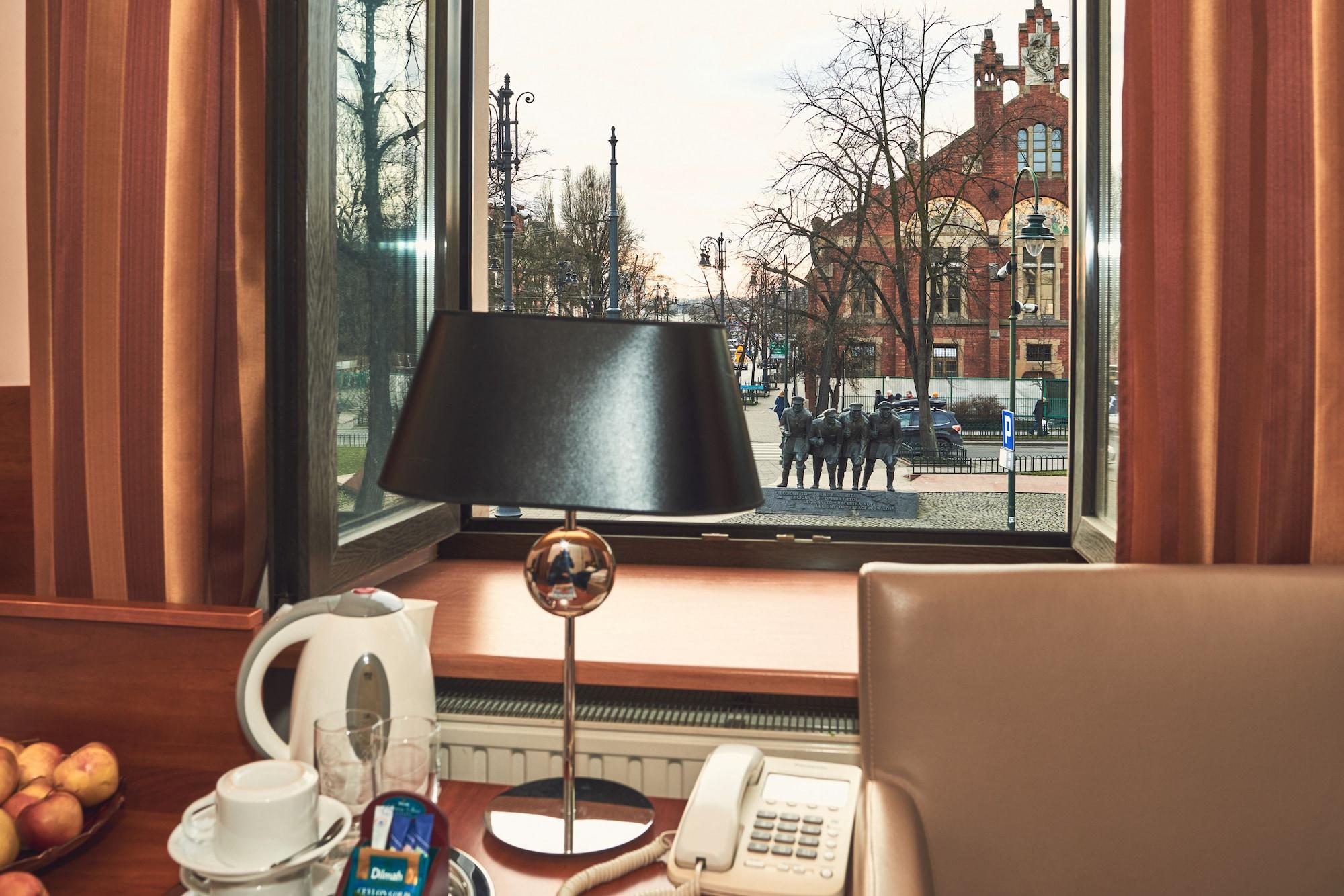 Nobilton Hotel Cracovia Exterior foto