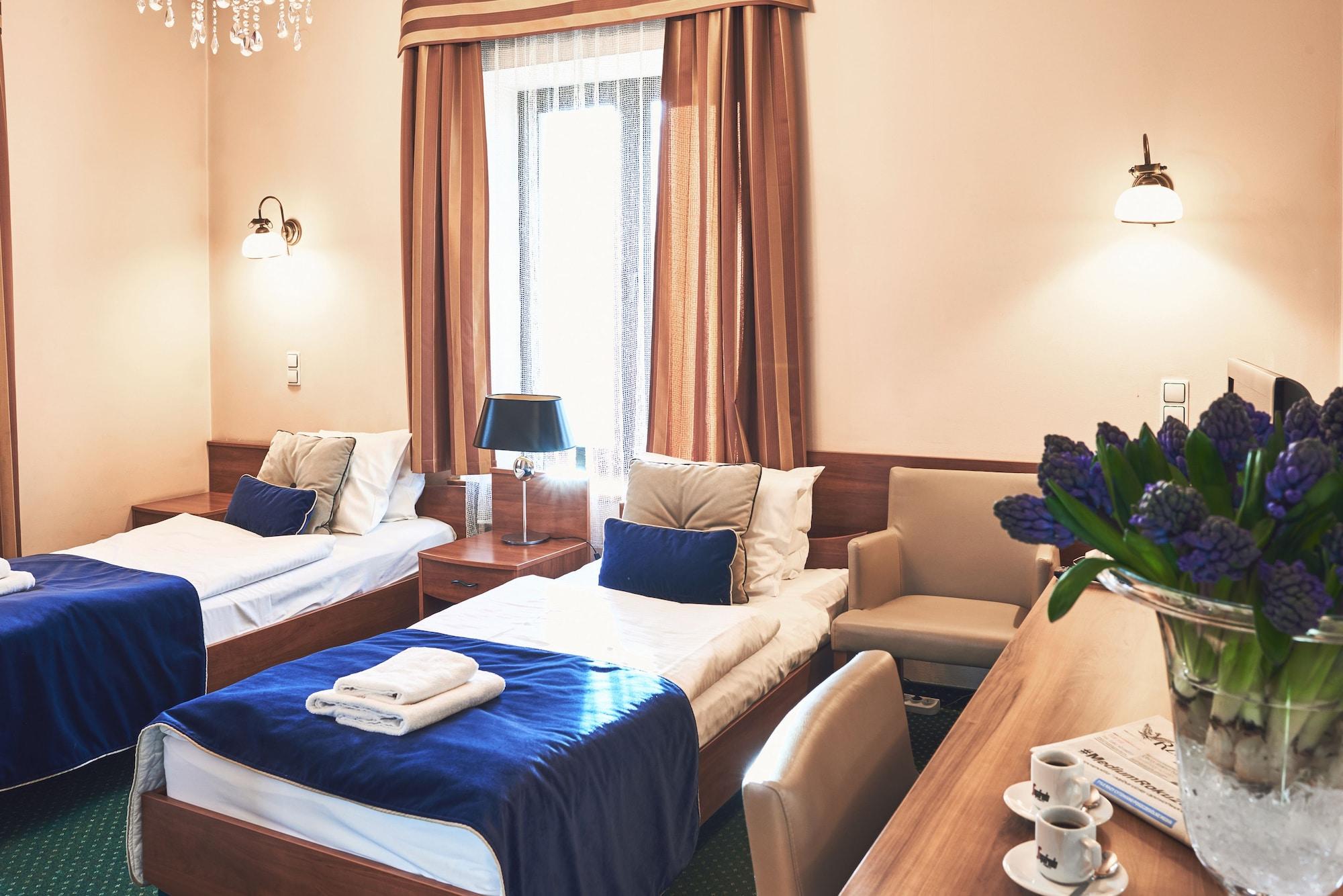 Nobilton Hotel Cracovia Exterior foto