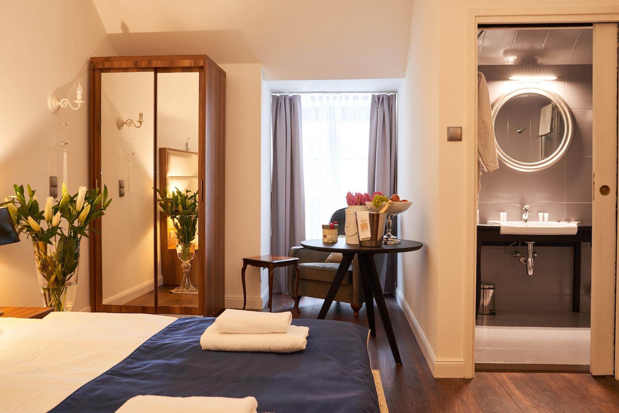 Nobilton Hotel Cracovia Exterior foto