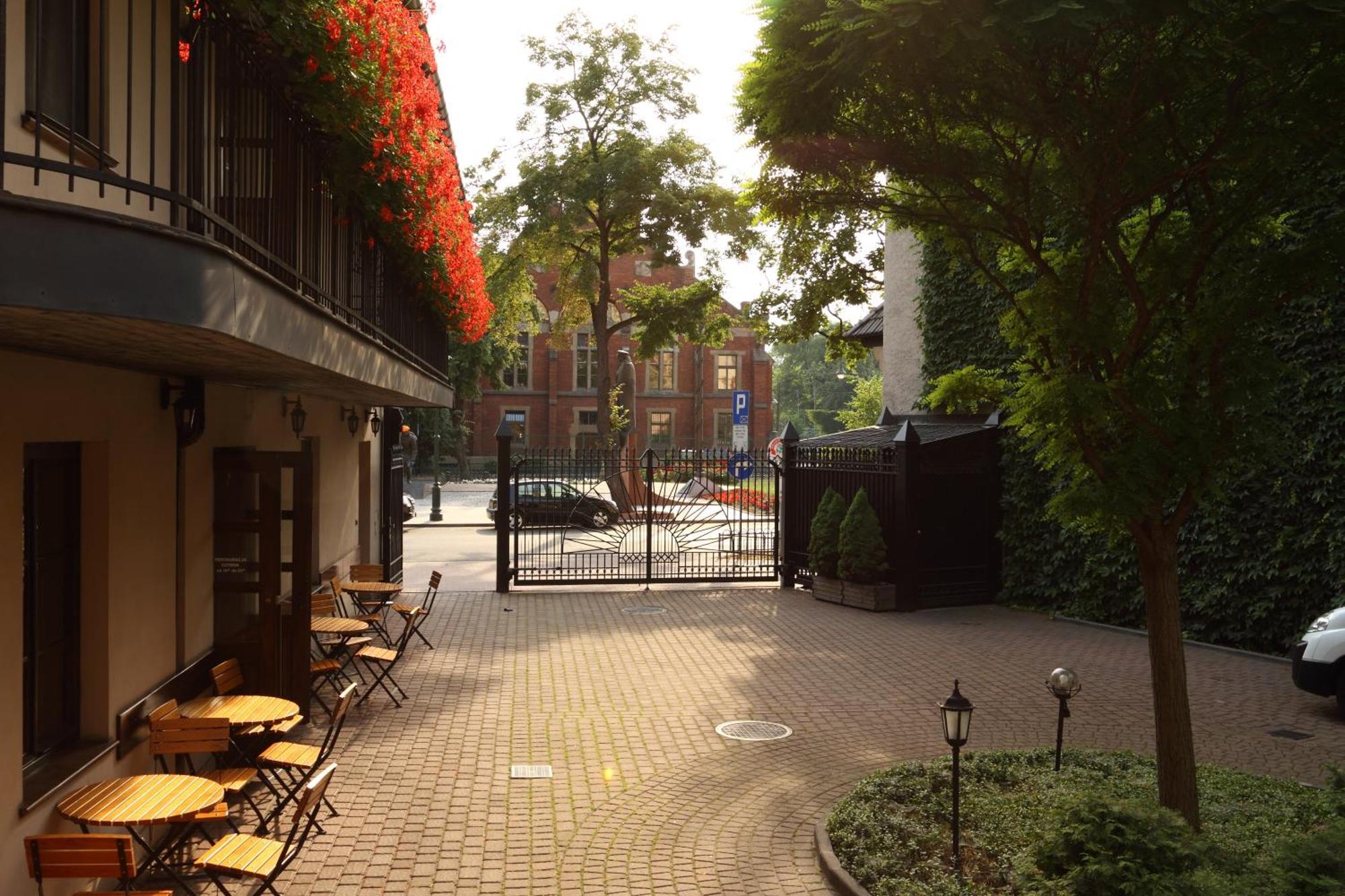 Nobilton Hotel Cracovia Exterior foto