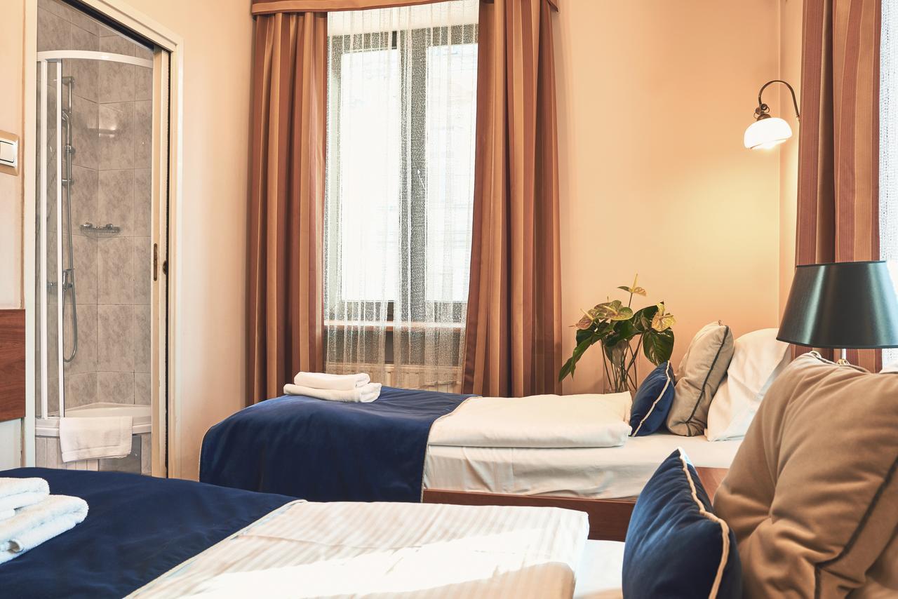 Nobilton Hotel Cracovia Exterior foto